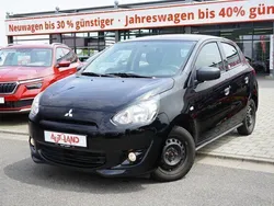 Schwarz Gebraucht 2016 Mitsubishi Space Star Kleinwagen | 8.990 €
