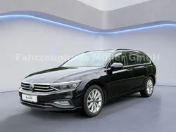 Schwarz Gebraucht 2022 VW Passat Business Kombi | 19.450 € (Guter Preis)