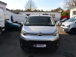 Lackierung aluminiumgrau/typ Gebraucht 2016 Citroën Jumpy Business Class Van / Kleinbus | 8.390 € (Etwas zu teuer)