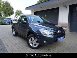 Dark green Gebraucht 2006 Toyota RAV4 Sol SUV | 6.999 € (Teuer)