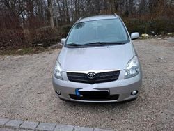 Grau Gebraucht 2003 Toyota Corolla Kombi | 3.300 € (Fairer Preis)
