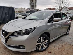 Silber Gebraucht 2021 Nissan Leaf Acenta Kleinwagen | 13.750 € (Fairer Preis)
