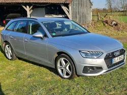 Silber Gebraucht 2020 Audi A4 Kombi | 31.000 € (Teuer)
