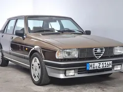 Braun Gebraucht 1984 Alfa Romeo Giulietta Kleinwagen | 19.900 €