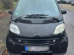 Schwarz Gebraucht 2000 Smart ForTwo Coupé Kleinwagen | 750 € (Fairer Preis)