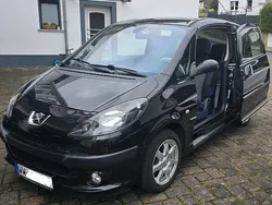 Schwarz Gebraucht 2006 Peugeot 1007 Filou Kleinwagen | 3.000 € (Fairer Preis)