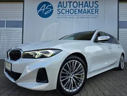 Weiß Gebraucht 2023 BMW 320 Shadowline Kombi | 38.377 € (Fairer Preis)
