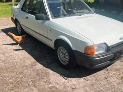Weiß Gebraucht 1988 Ford Escort Cabriolet Cabrio | 1.599 €