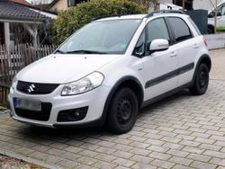 Weiß Gebraucht 2011 Suzuki SX4 SUV | 3.500 € (Fairer Preis)