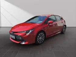 Rot Gebraucht 2021 Toyota Corolla Team Limousine | 20.990 € (Guter Preis)