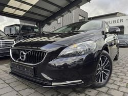 Schwarz Gebraucht 2018 Volvo V40 Kinetic Kombi | 10.990 € (Superpreis)