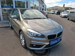 Silber Gebraucht 2015 BMW 218 Active Tourer Van / Kleinbus | 10.800 € (Fairer Preis)