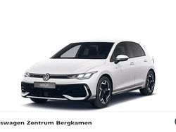 Oryxweiß perlmutteffekt Gebraucht 2025 VW Golf R-line Limousine | 34.855 €