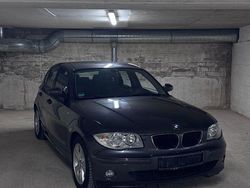 Schwarz Gebraucht 2005 BMW 116 Kleinwagen | 6.000 € (Etwas zu teuer)