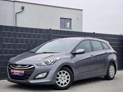 Grau Gebraucht 2012 Hyundai i30 Kombi | 4.950 €