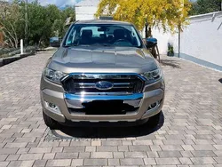 Beige Gebraucht 2018 Ford Ranger Abholung | 29.500 € (Guter Preis)