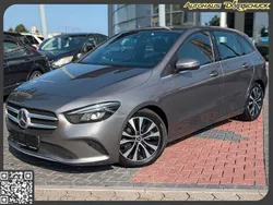 Grau Gebraucht 2022 Mercedes B180 Business Van / Kleinbus | 17.900 € (Superpreis)