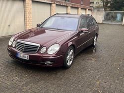 Rot Gebraucht 2006 Mercedes E320 Kombi | 5.400 € (Fairer Preis)