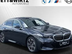 Grau Neu 2025 BMW 520 Comfort Edition Limousine | 52.990 €