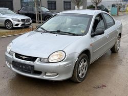 Silber Gebraucht 2000 Chrysler Neon Limousine | 950 €