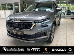 Graphitegrau metallic met. Gebraucht 2022 Skoda Kodiaq Tour SUV | 31.990 € (Guter Preis)