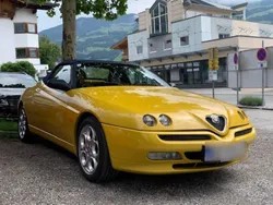 Gelb Gebraucht 2000 Alfa Romeo Spider Cabrio | 12.500 €