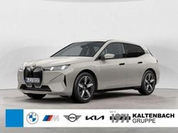 Grau Neu 2025 BMW iX SUV | 82.590 € (Guter Preis)