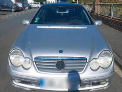 Silber Gebraucht 2002 Mercedes C200 Coupé | 2.000 €