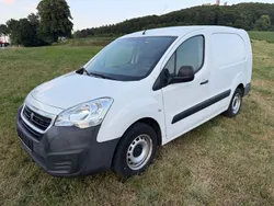 Weiß Gebraucht 2016 Peugeot Partner Van / Kleinbus | 5.900 € (Superpreis)