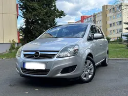 Silber Gebraucht 2011 Opel Zafira Van / Kleinbus | 7.500 € (Etwas zu teuer)