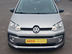 Silber Gebraucht 2017 VW up! Sound Kleinwagen | 10.950 € (Etwas zu teuer)