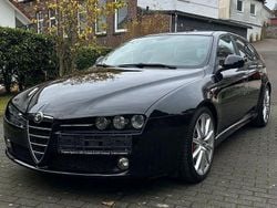 Schwarz Gebraucht 2012 Alfa Romeo 159 Ti Limousine | 14.999 €