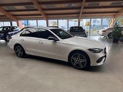 Polarweiß Gebraucht 2023 Mercedes C300e Avantgarde Limousine | 38.600 € (Guter Preis)