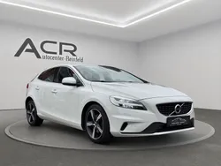 Weiß Gebraucht 2018 Volvo V40 R-Design Kombi | 15.690 € (Fairer Preis)