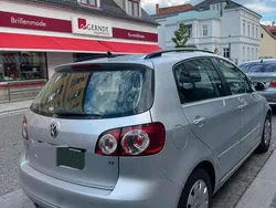 Grau Gebraucht 2009 VW Golf Plus Cross Van / Kleinbus | 7.500 € (Fairer Preis)