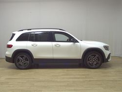 Polarweiss Gebraucht 2021 Mercedes GLB200 AMG line SUV | 28.880 € (Guter Preis)