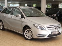 Silber Gebraucht 2012 Mercedes B200 Van / Kleinbus | 11.890 € (Fairer Preis)