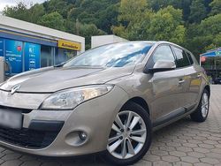 Braun Gebraucht 2009 Renault Mégane III Luxe Limousine | 4.950 €