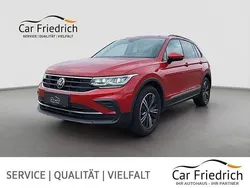 Rot Gebraucht 2021 VW Tiguan Life SUV | 29.350 € (Guter Preis)