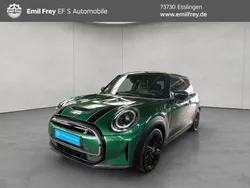 Grün Gebraucht 2023 Mini Cooper SE Essential Kleinwagen | 22.990 € (Fairer Preis)