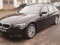 Schwarz Gebraucht 2022 BMW 318 Advantage Kombi | 20.230 € (Guter Preis)
