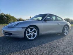 Silber Gebraucht 2000 Porsche 996 Coupé | 15.500 €