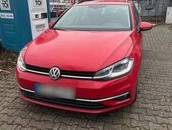 Rot Gebraucht 2018 VW Golf Kombi | 7.100 € (Fairer Preis)