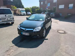Schwarz Gebraucht 2005 Opel Tigra Enjoy Cabrio | 1.600 € (Fairer Preis)