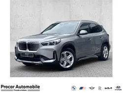 Silber Neu 2025 BMW iX1 xLine SUV | 51.630 € (Guter Preis)
