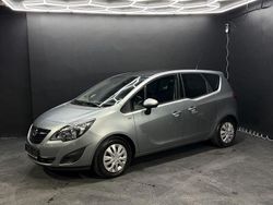 Silber Gebraucht 2012 Opel Meriva Color Edition Van / Kleinbus | 5.350 € (Etwas zu teuer)