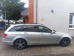 Silber Gebraucht 2012 Mercedes 220 Kombi | 7.800 €