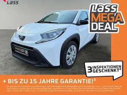 Weiß Gebraucht 2022 Toyota Aygo Play Kleinwagen | 15.480 € (Fairer Preis)