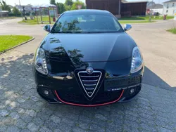 Schwarz Gebraucht 2011 Alfa Romeo Giulietta Turismo Kleinwagen | 9.999 € (Etwas zu teuer)