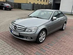 Grau Gebraucht 2009 Mercedes C320 Elegance Limousine | 4.000 €